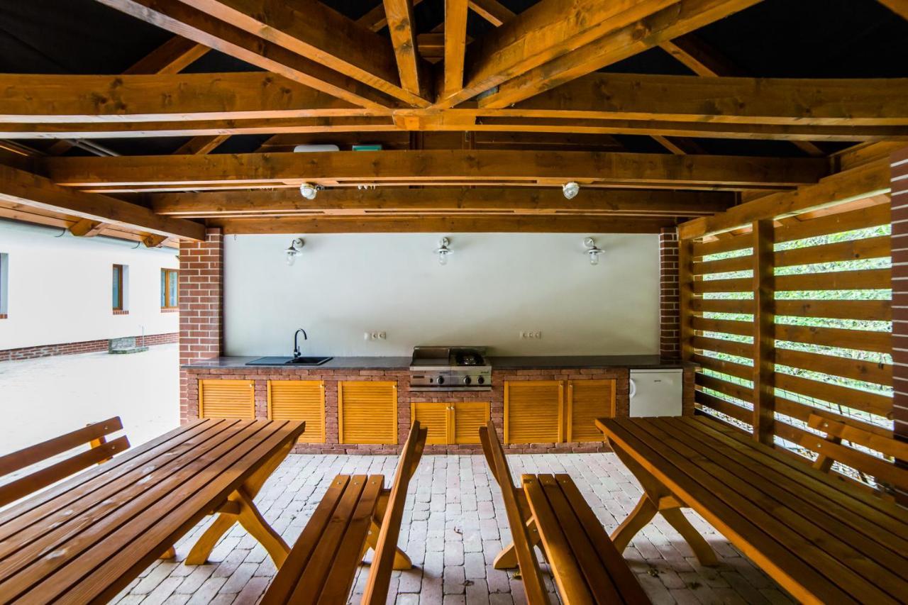 Haracsi Vendégház Zselickisfalud Exterior foto